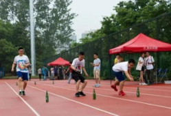 操场吃瓜最新事件爆料,最新爆料揭露惊人内幕！”